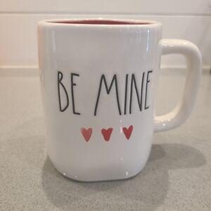 Rae Dunn 'Be Mine' Mug